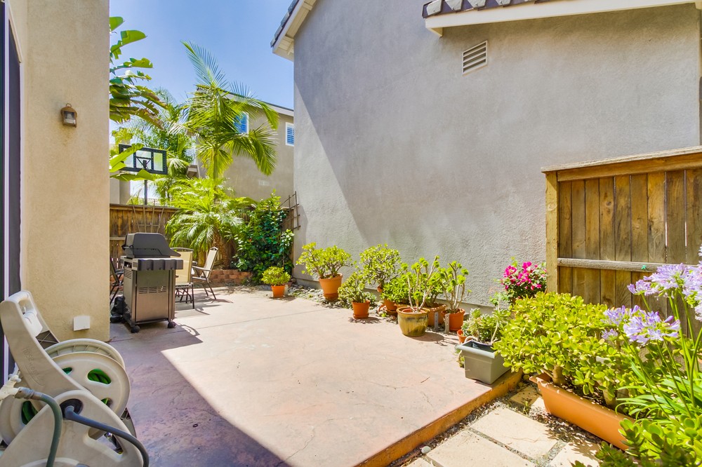 Virtual tour photo 33 of 41 for 9957 Fieldthorn Street