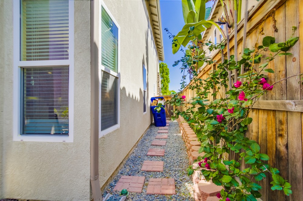 Virtual tour photo 39 of 41 for 9957 Fieldthorn Street
