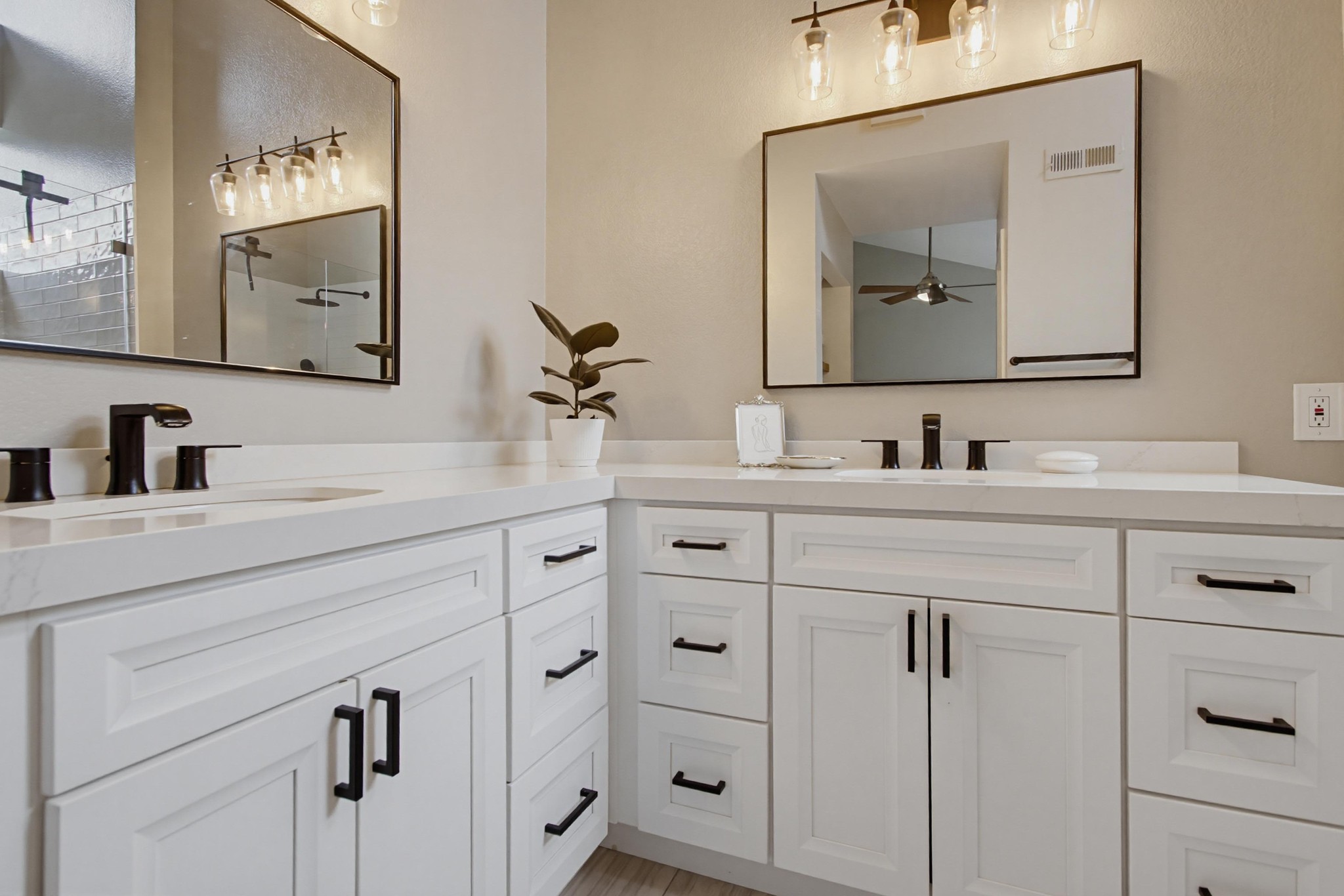 Virtual tour photo 38 of 49 for 9960 Scripps Vista Way Unit 116
