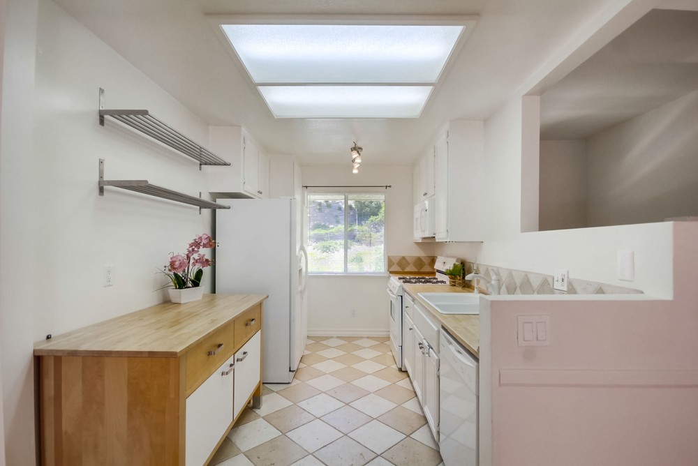 Virtual tour photo 16 of 42 for 9975 Paseo Montril