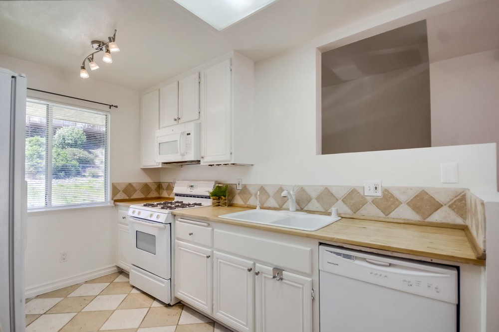 Virtual tour photo 19 of 42 for 9975 Paseo Montril