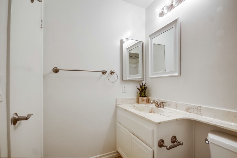 Virtual tour photo 30 of 42 for 9975 Paseo Montril