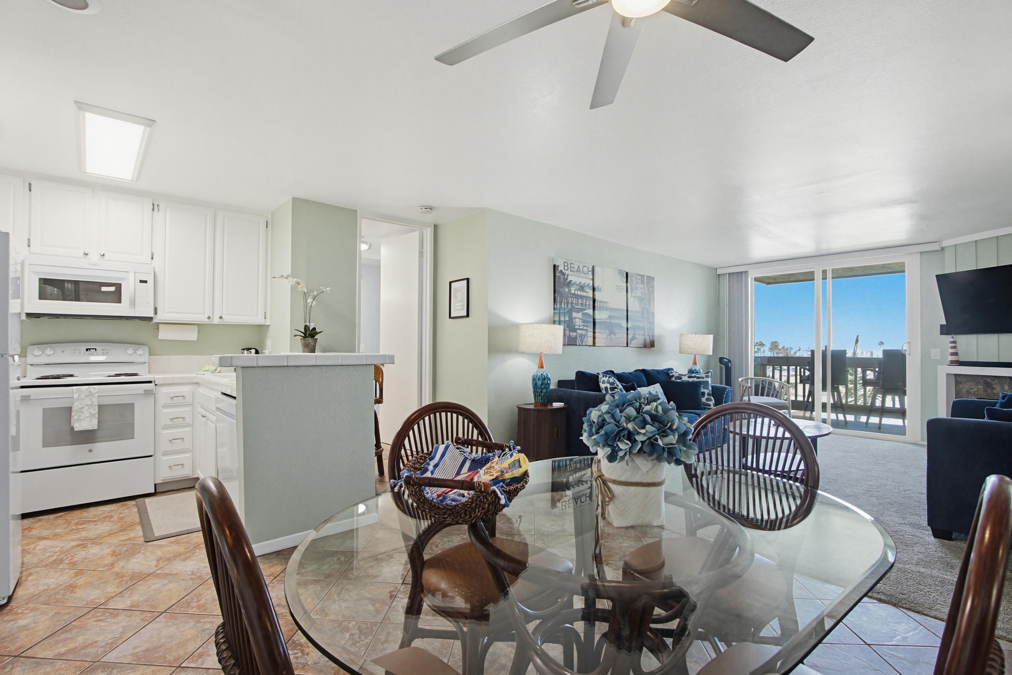 Virtual tour photo 5 of 28 for 999 N Pacific St