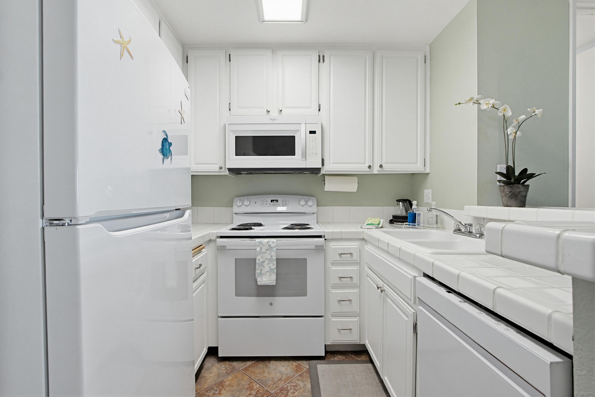 Virtual tour photo 7 of 28 for 999 N Pacific St