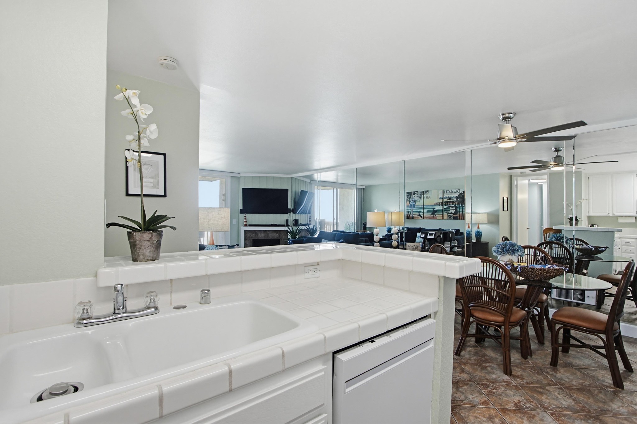Virtual tour photo 8 of 28 for 999 N Pacific St