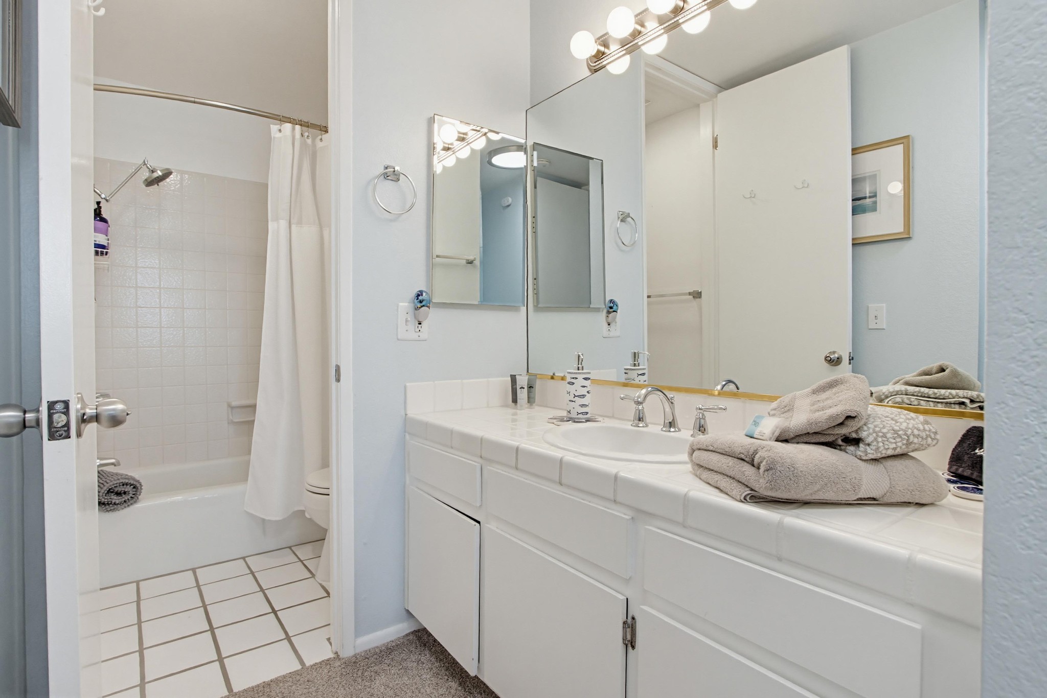 Virtual tour photo 14 of 28 for 999 N Pacific St