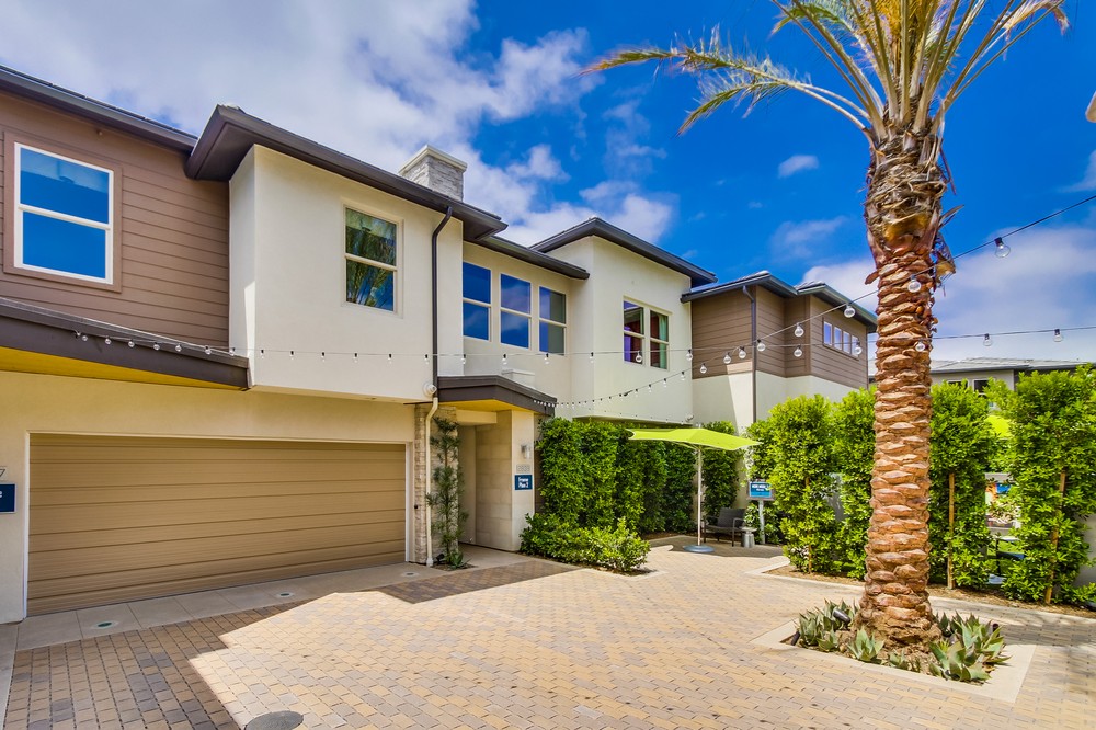 Virtual tour photo 1 of 35 for Aperture Circle