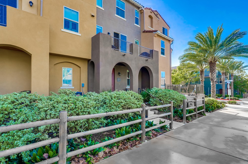 Virtual tour photo 5 of 32 for Aquamarine Rd