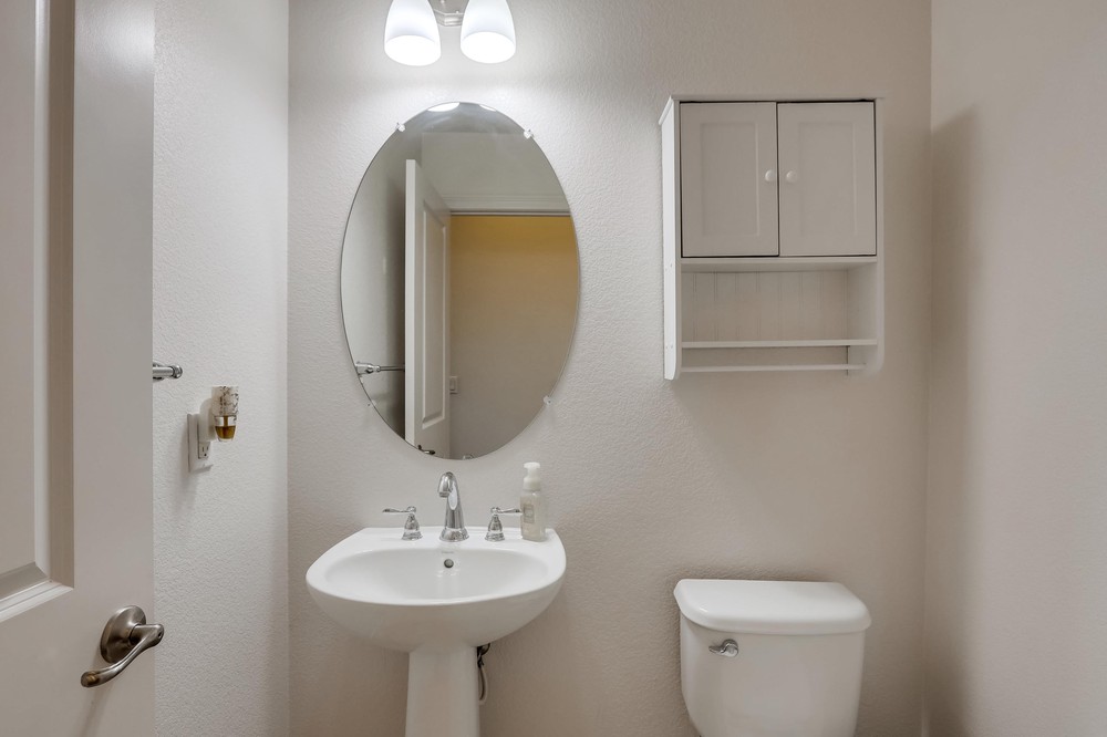 Virtual tour photo 14 of 32 for Aquamarine Rd