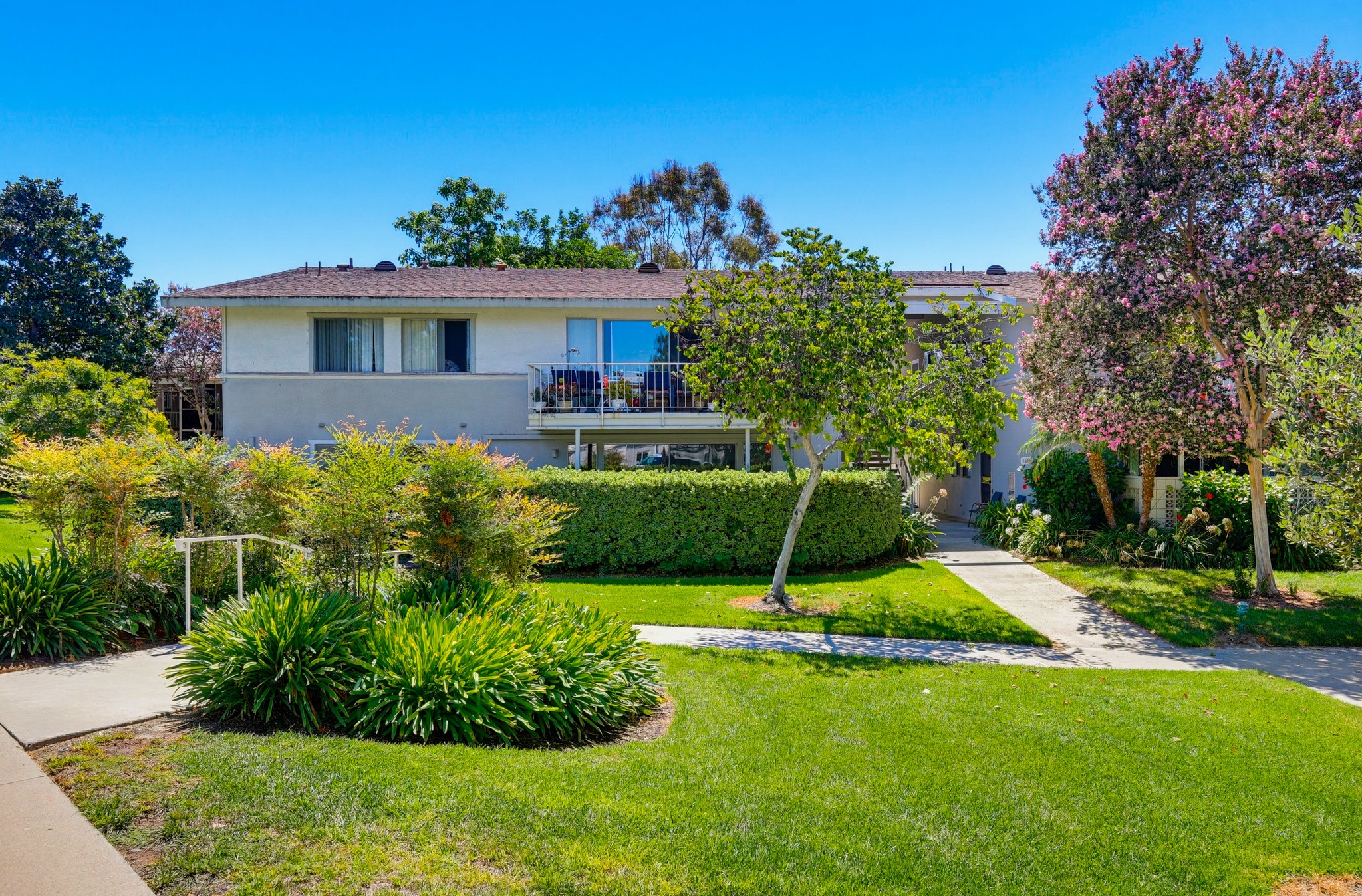 Virtual tour photo 4 of 46 for B325