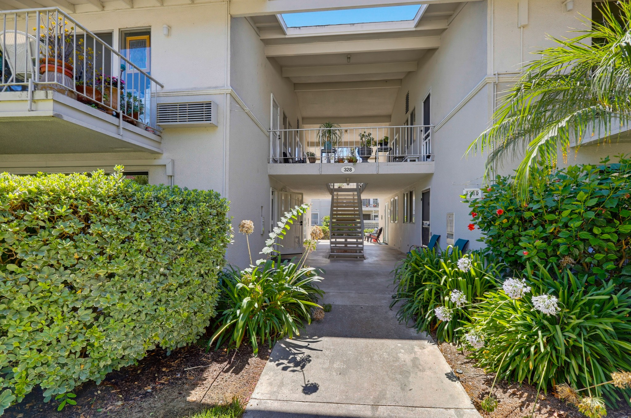 Virtual tour photo 6 of 46 for B325