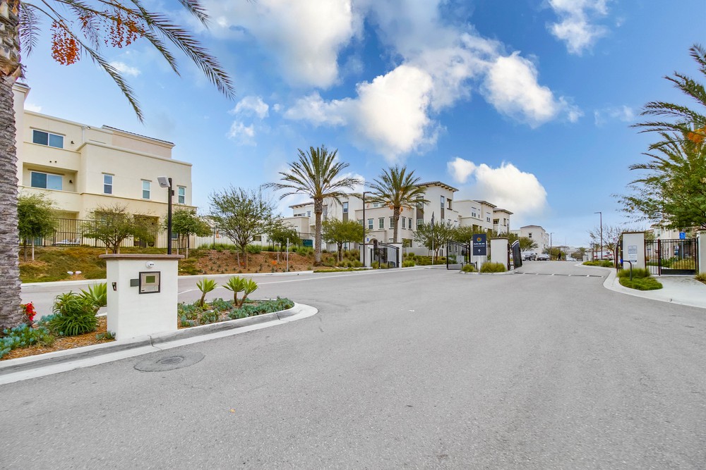 Virtual tour photo 1 of 58 for Beach Grass Ln