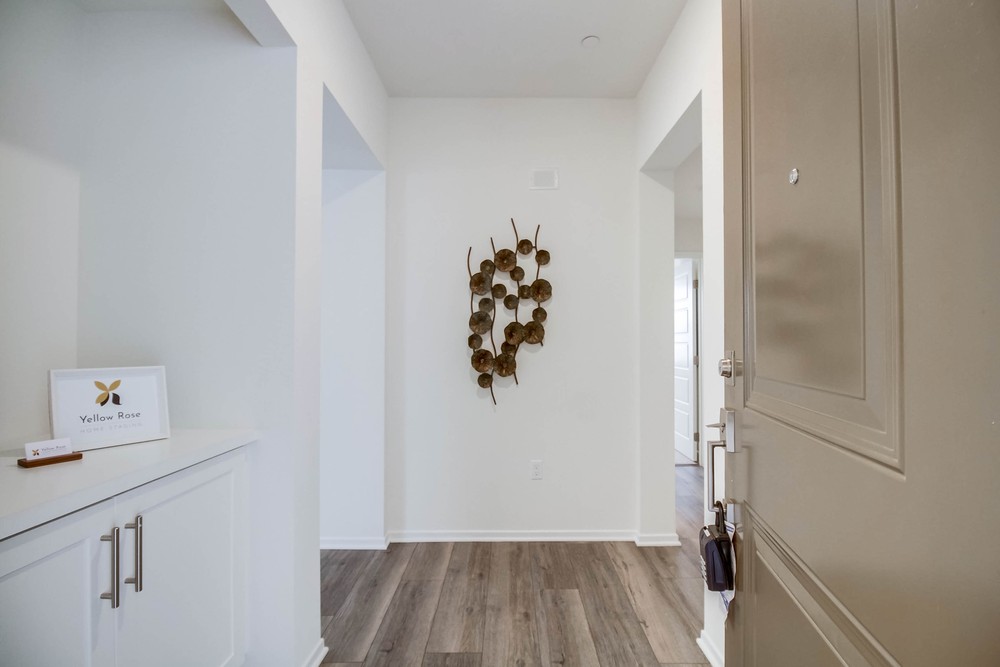Virtual tour photo 9 of 58 for Beach Grass Ln