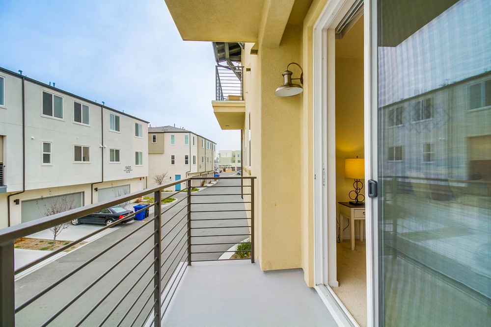 Virtual tour photo 46 of 58 for Beach Grass Ln