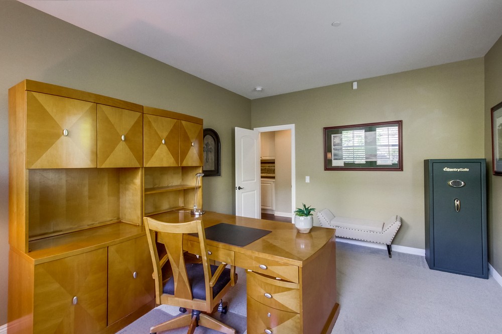 Virtual tour photo 26 of 58 for Blackburn Ln