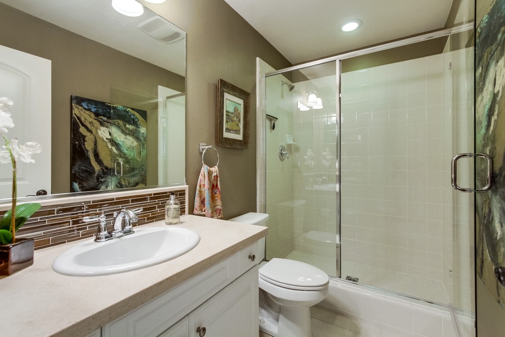 Virtual tour photo 27 of 58 for Blackburn Ln