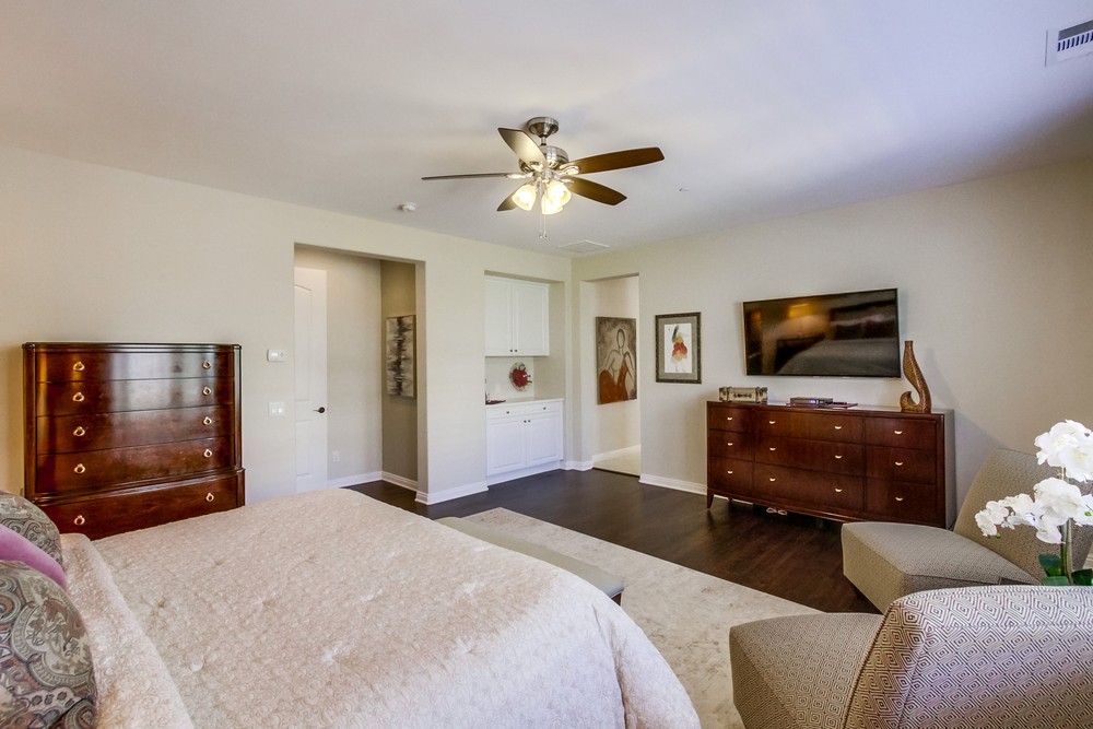 Virtual tour photo 36 of 58 for Blackburn Ln