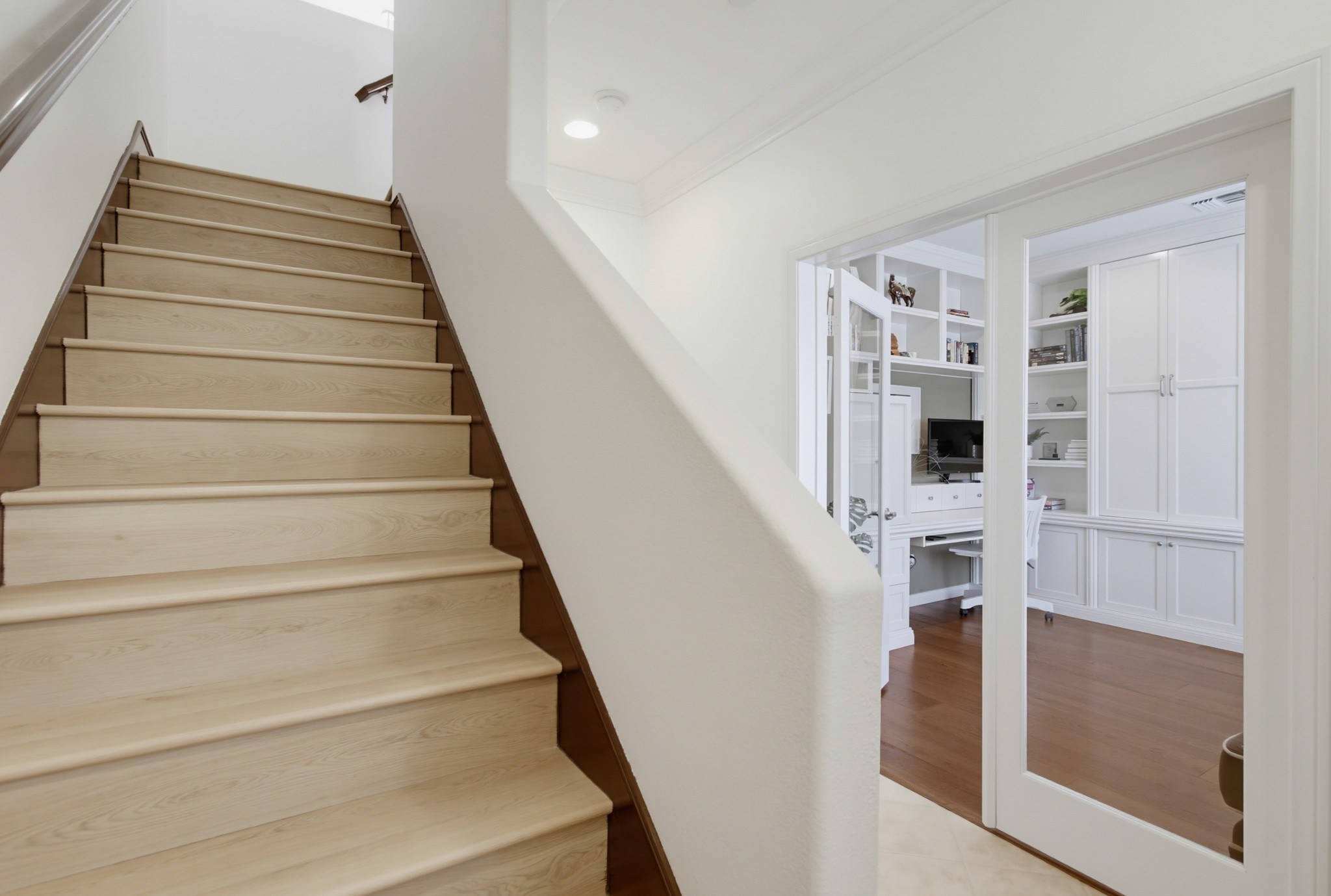 Virtual tour photo 18 of 26 for Building 25