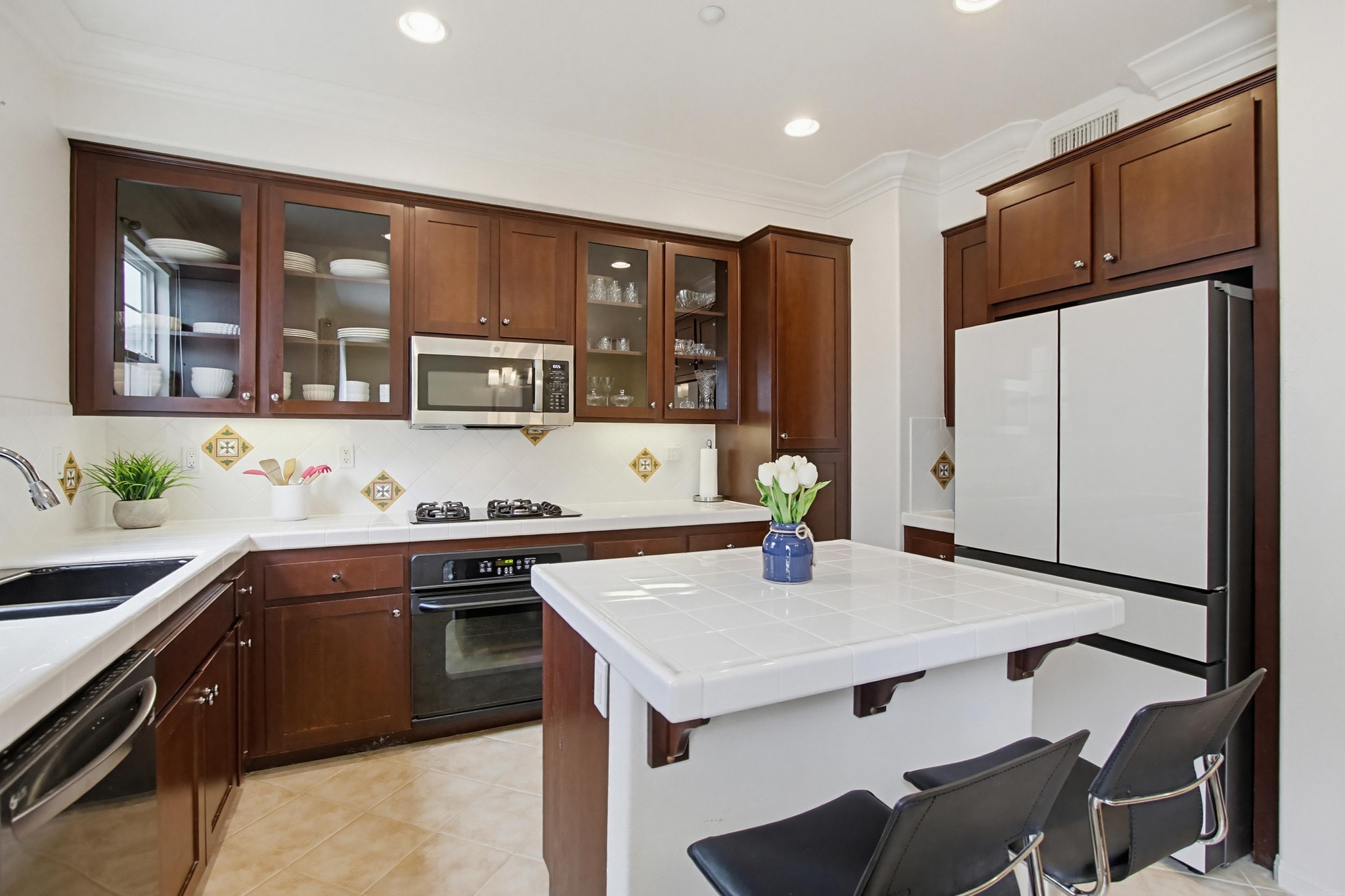 Virtual tour photo 15 of 37 for Building 25