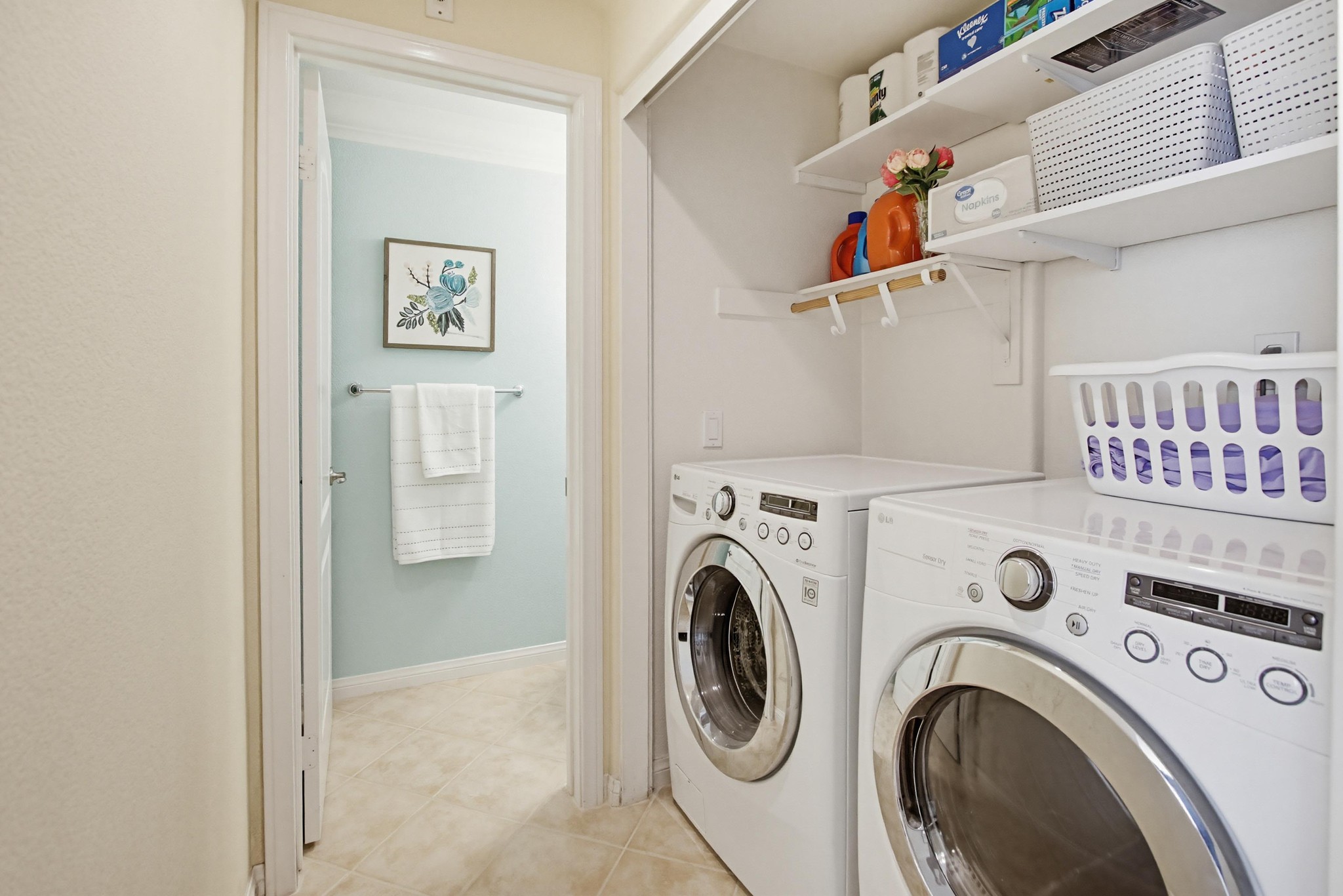 Virtual tour photo 18 of 37 for Building 25