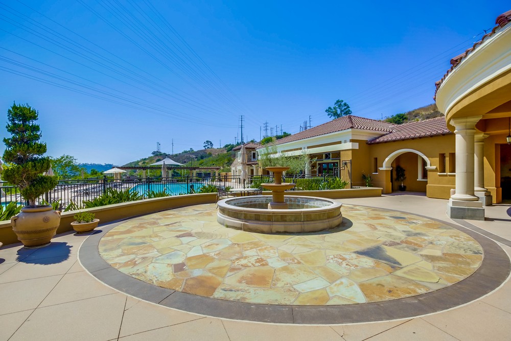 Virtual tour photo 3 of 32 for Escala Way