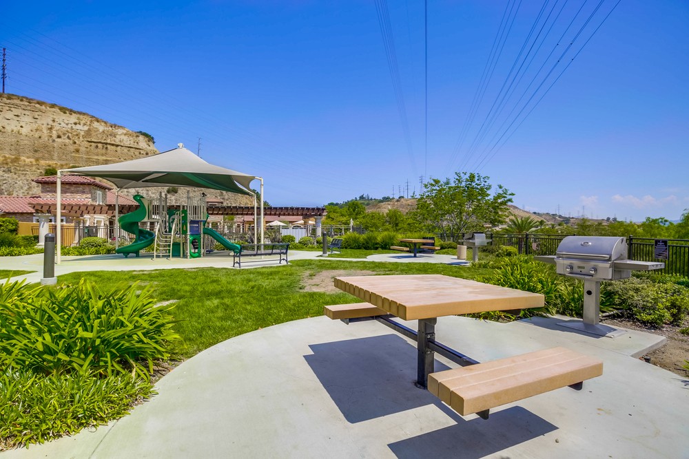 Virtual tour photo 10 of 32 for Escala Way