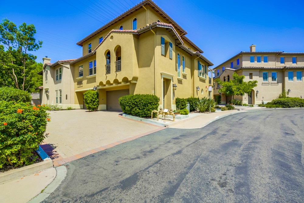 Virtual tour photo 22 of 32 for Escala Way