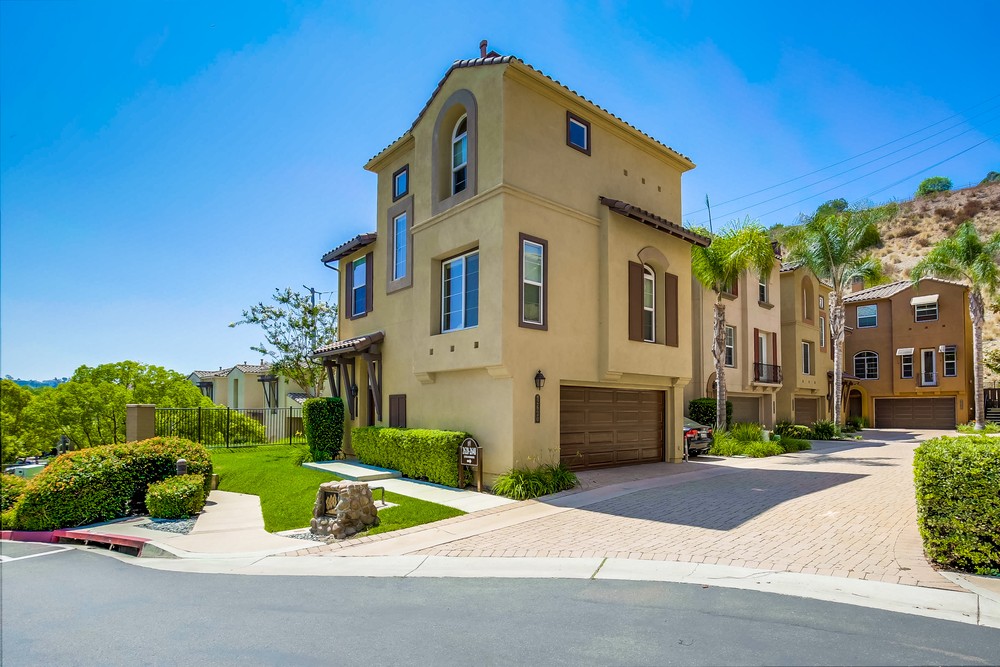 Virtual tour photo 27 of 32 for Escala Way