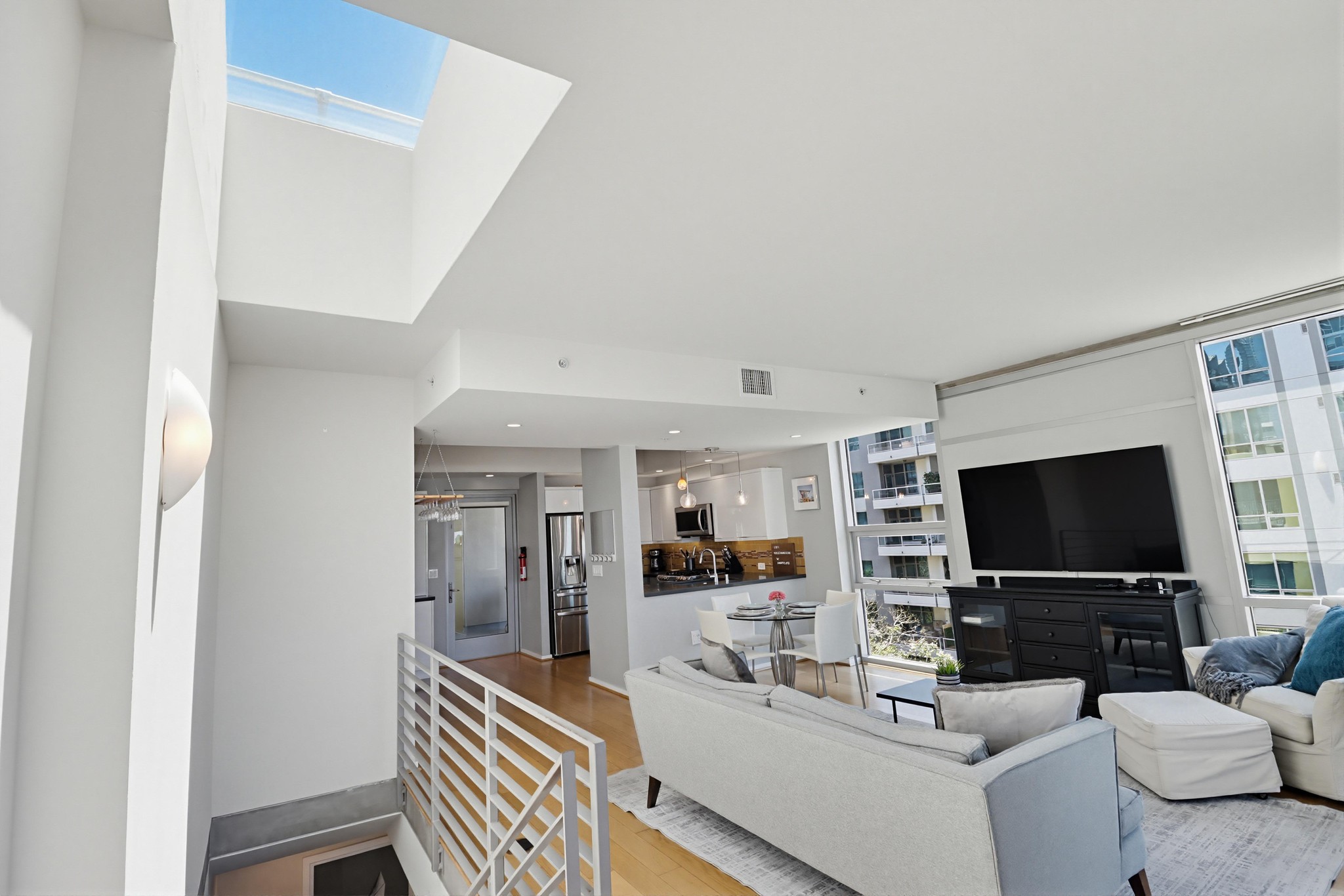 Virtual tour photo 26 of 85 for ICON