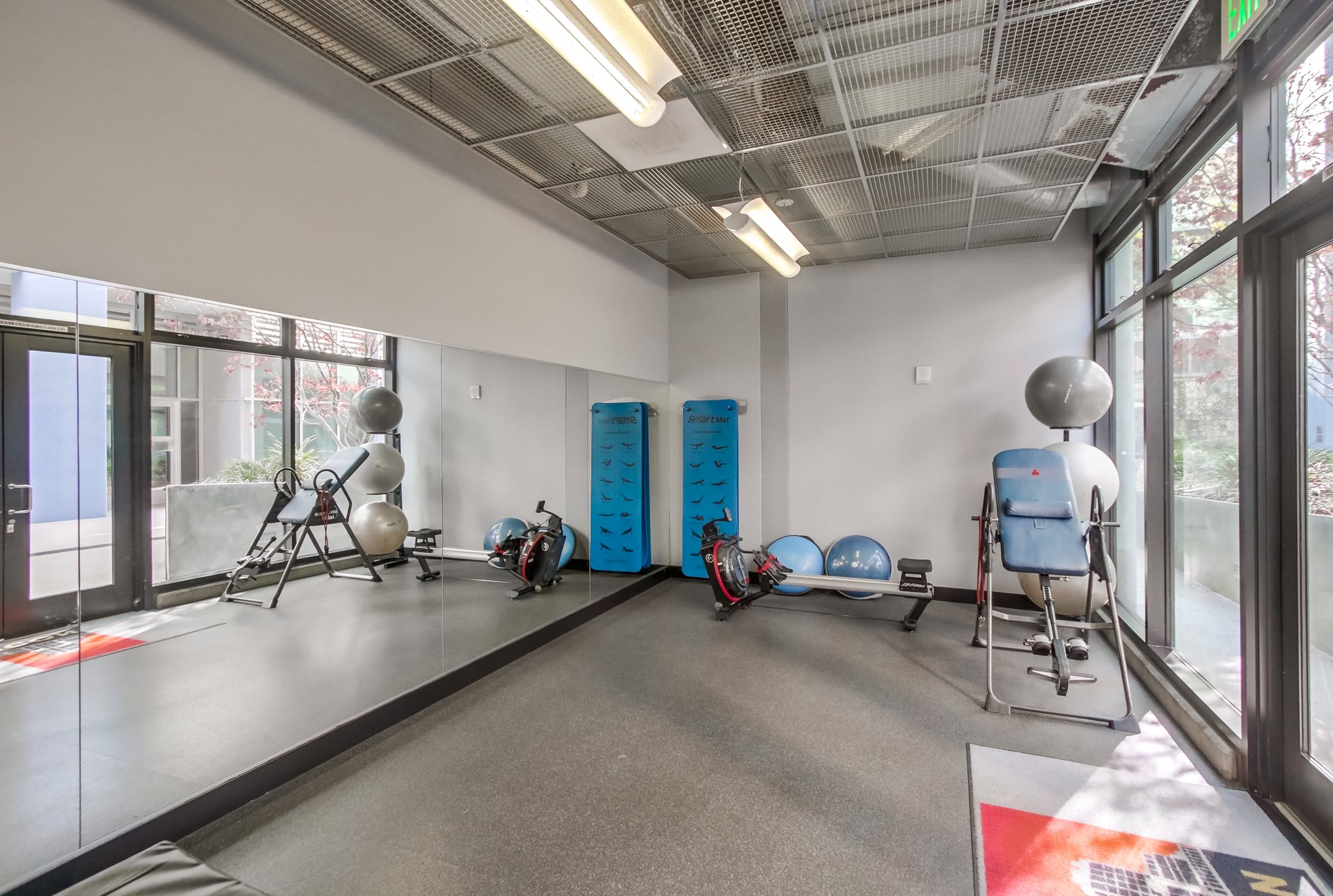 Virtual tour photo 84 of 85 for ICON