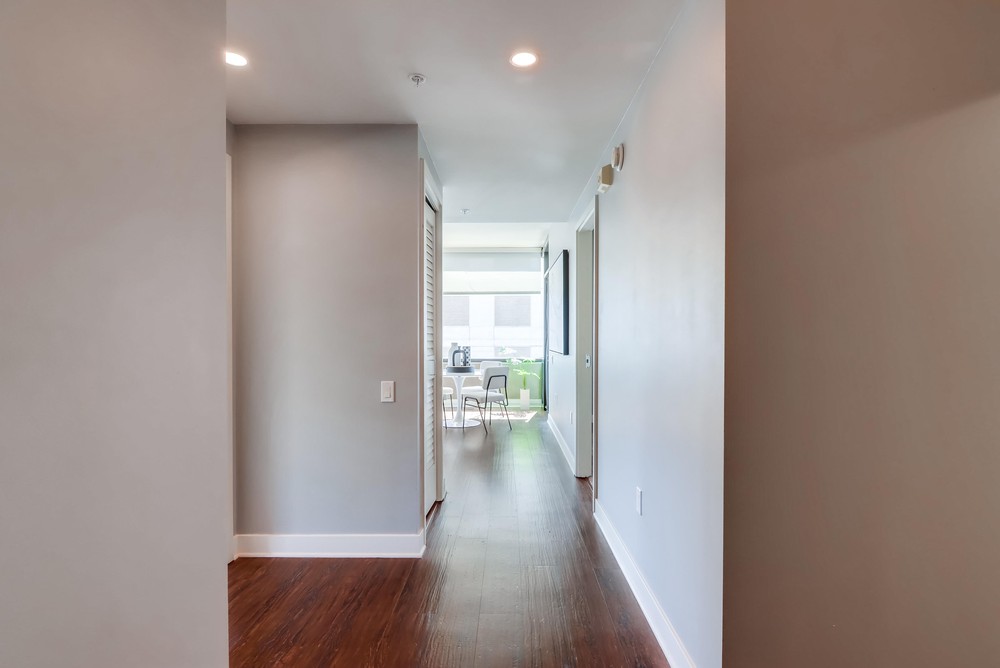 Virtual tour photo 5 of 47 for Icon