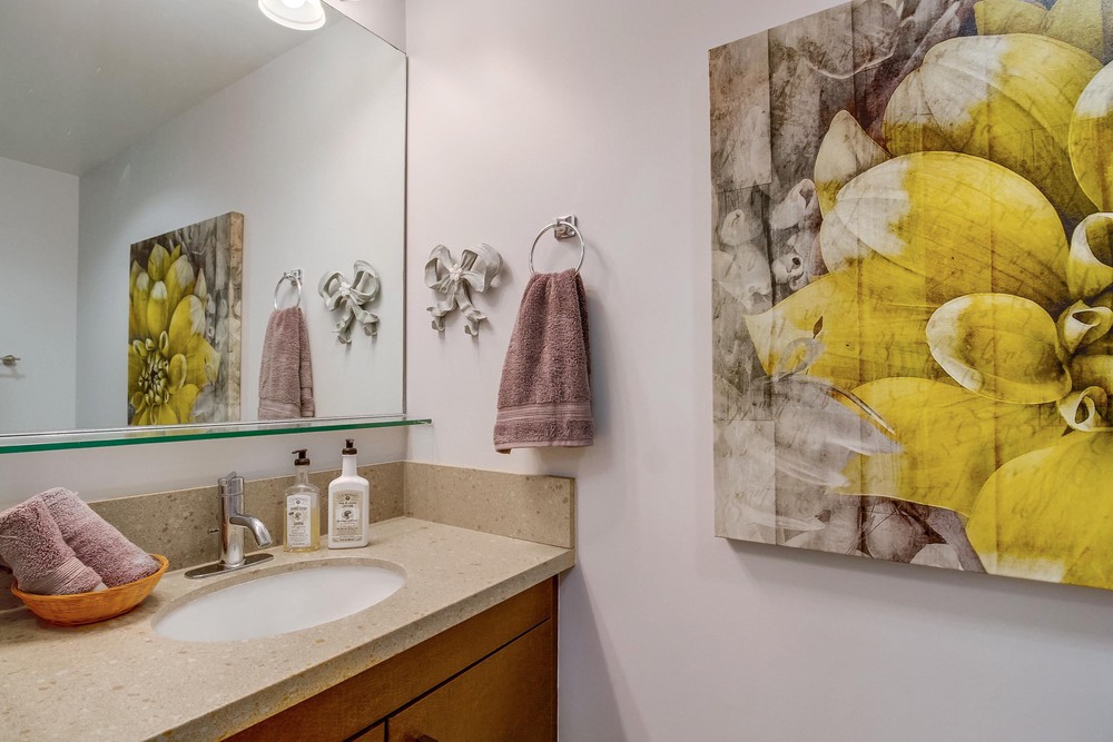 Virtual tour photo 22 of 60 for Icon