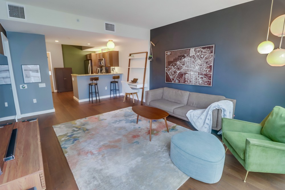 Virtual tour photo 9 of 34 for Icon