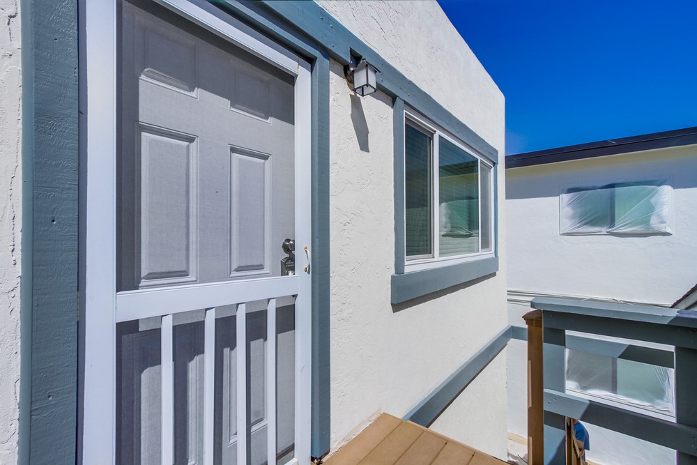 Virtual tour photo 1 of 33 for Jamaica Ct
