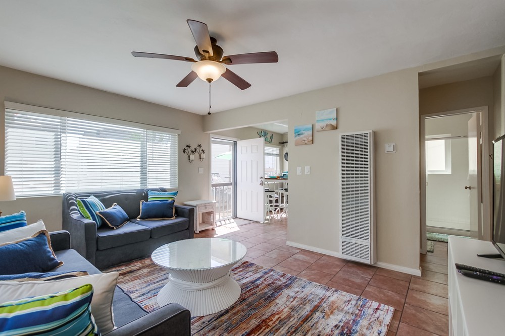 Virtual tour photo 8 of 33 for Jamaica Ct