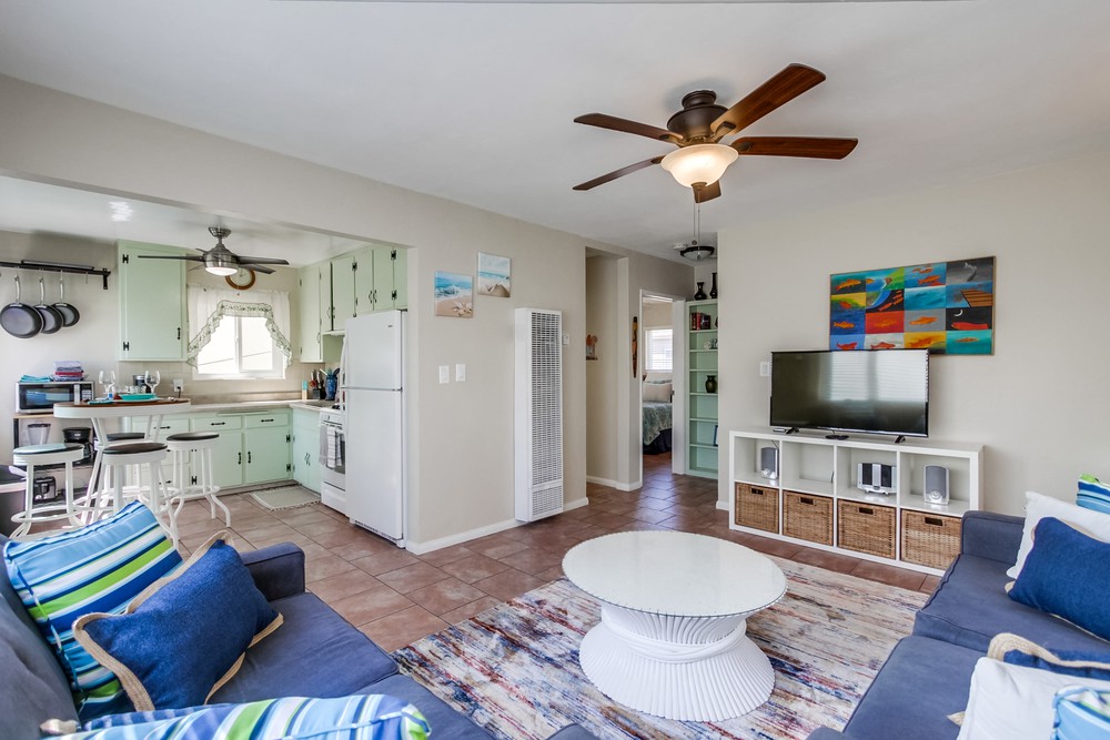Virtual tour photo 9 of 33 for Jamaica Ct