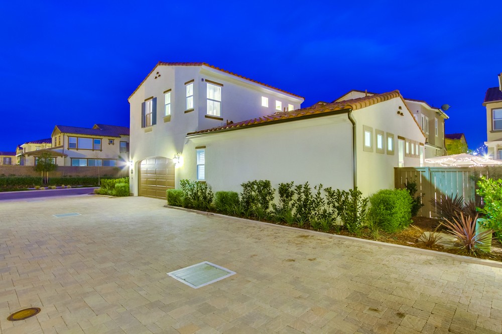 Virtual tour photo 12 of 57 for Lesar Pl