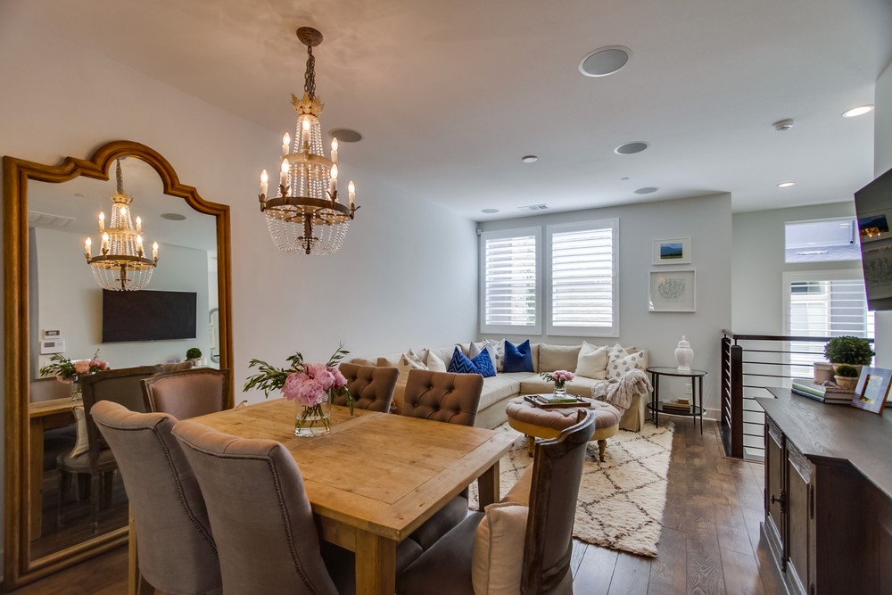 Virtual tour photo 13 of 59 for Modern Oasis Dr