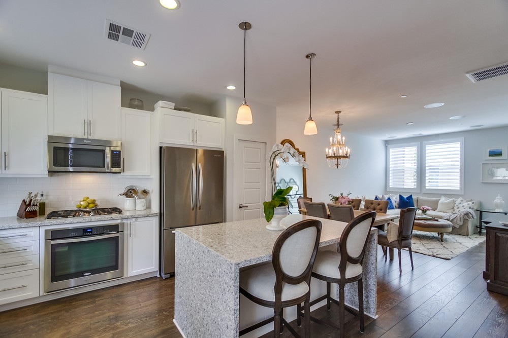 Virtual tour photo 25 of 59 for Modern Oasis Dr