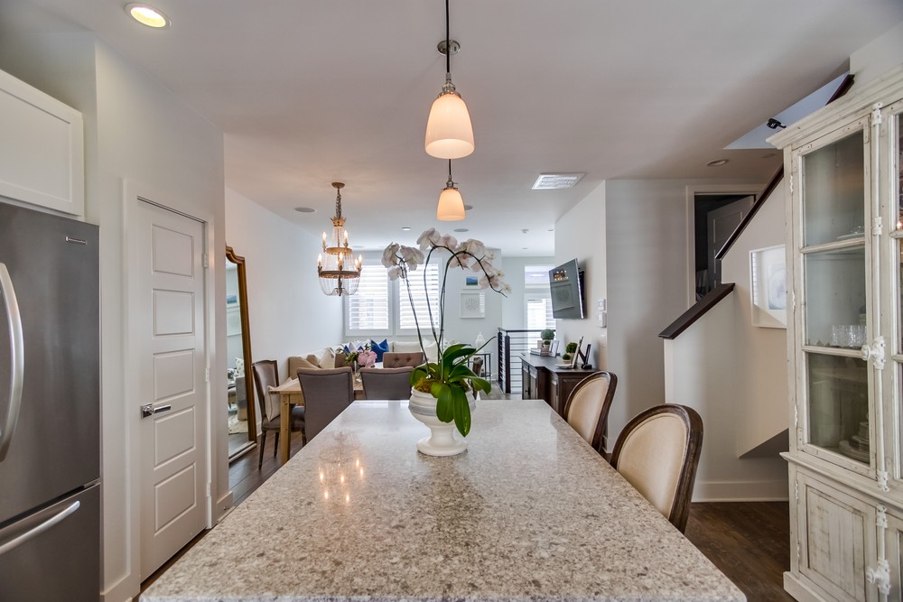 Virtual tour photo 26 of 59 for Modern Oasis Dr