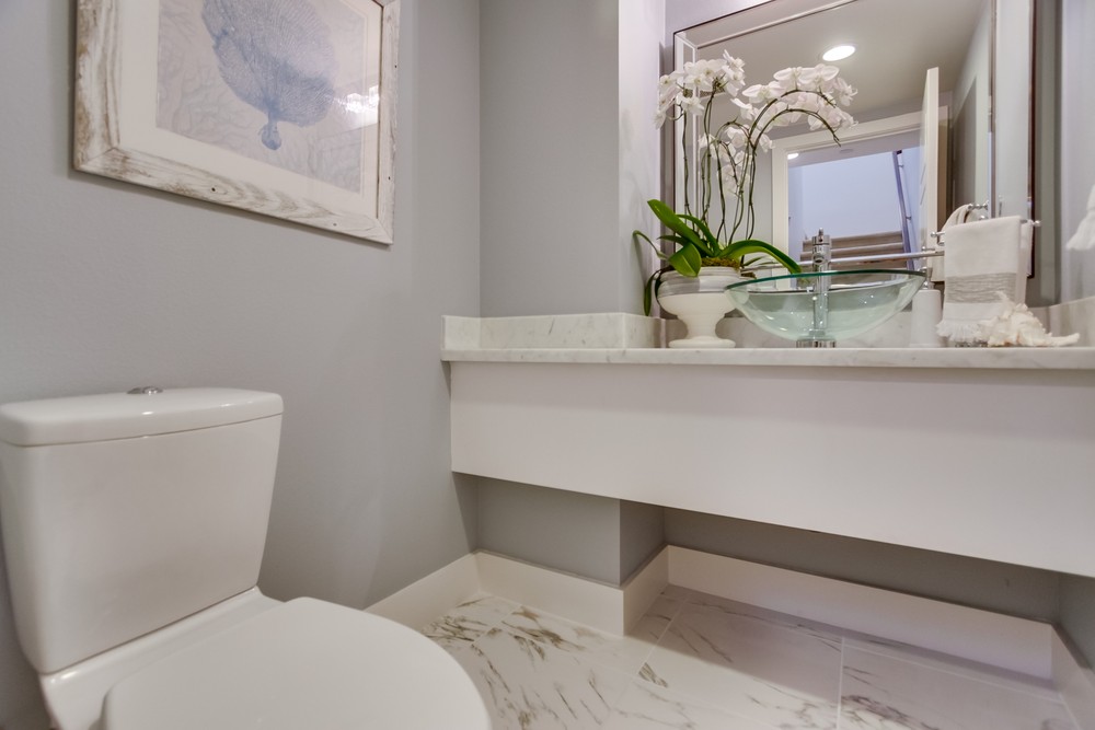 Virtual tour photo 27 of 59 for Modern Oasis Dr