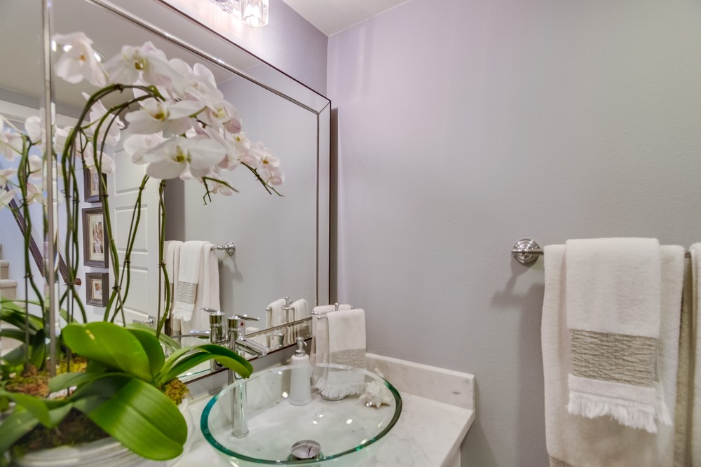 Virtual tour photo 28 of 59 for Modern Oasis Dr