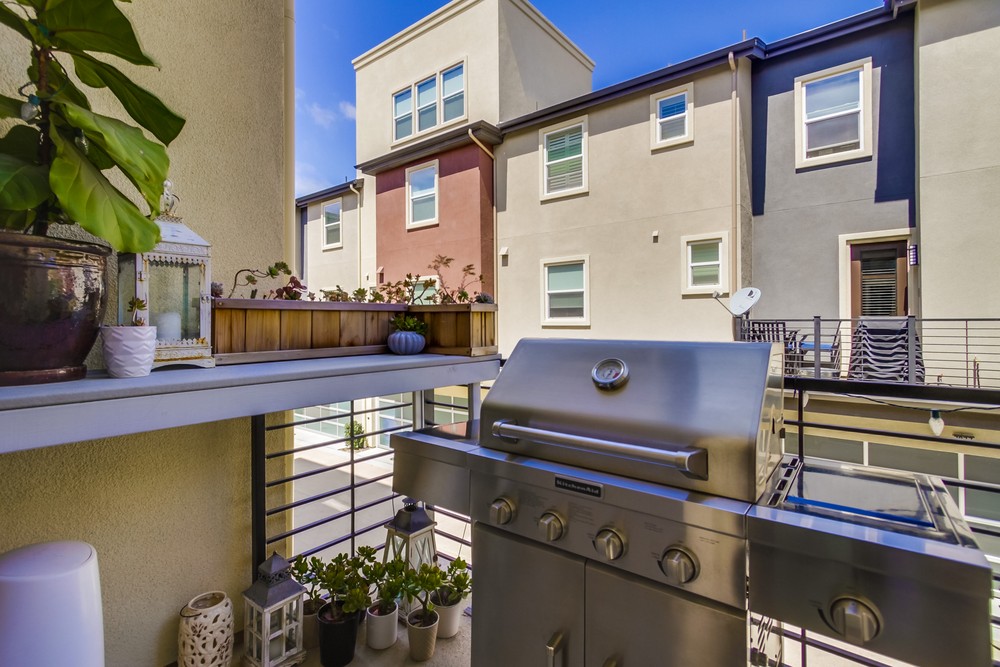Virtual tour photo 49 of 59 for Modern Oasis Dr
