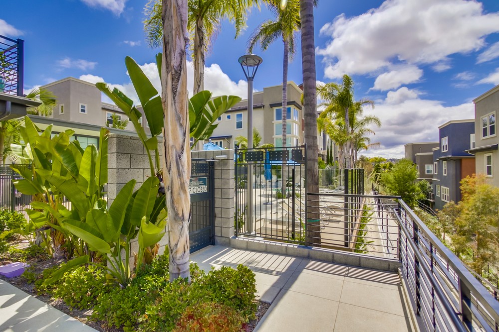 Virtual tour photo 57 of 59 for Modern Oasis Dr