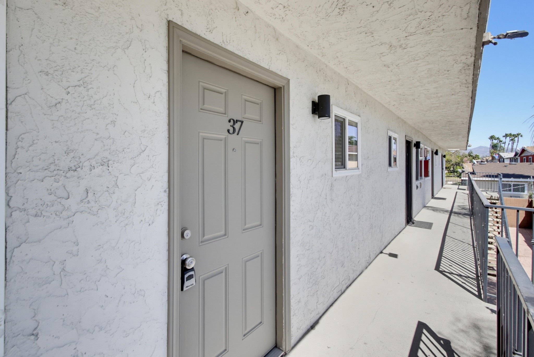 Virtual tour photo 4 of 22 for N Juniper St
