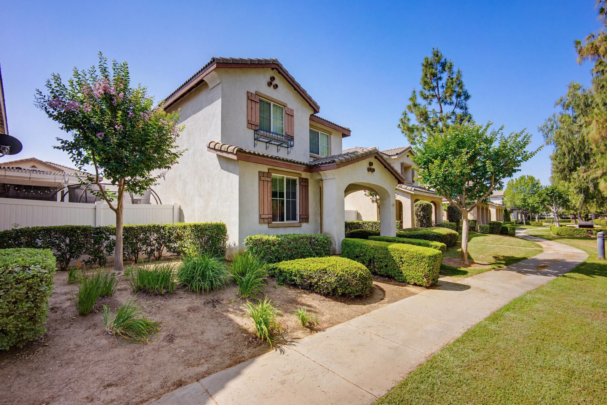 Virtual tour photo 4 of 35 for Palermo Dr