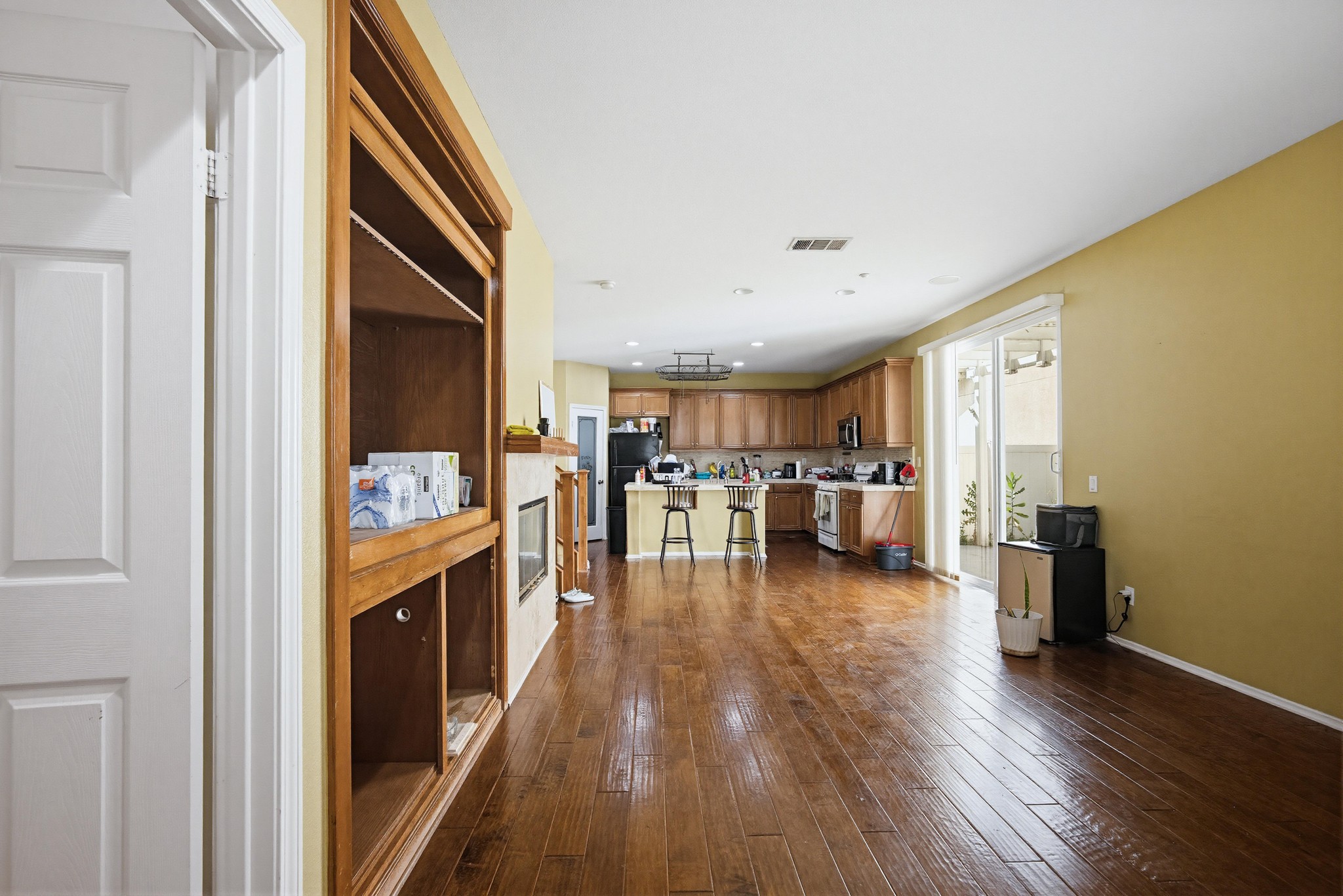 Virtual tour photo 7 of 35 for Palermo Dr