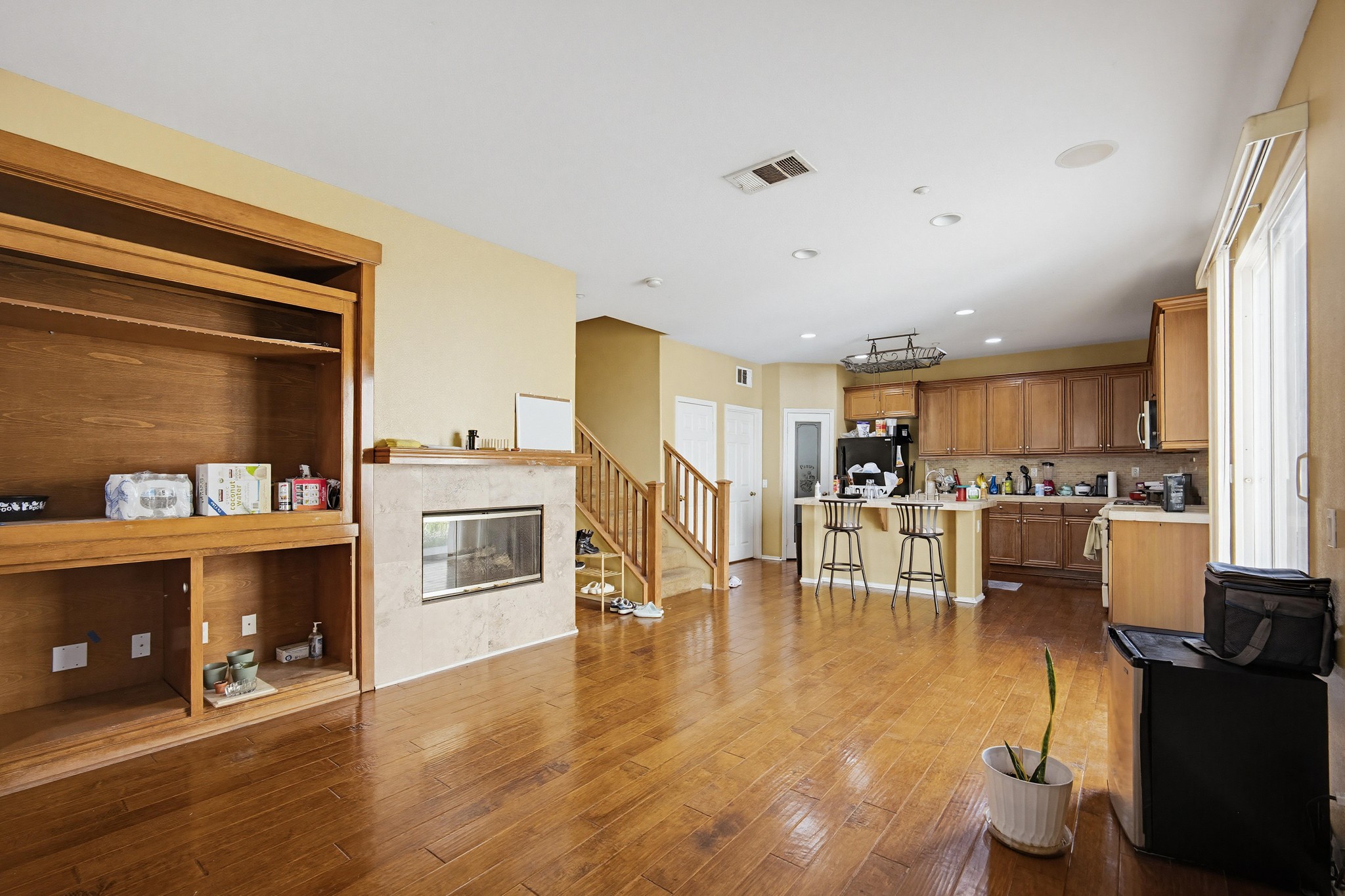 Virtual tour photo 8 of 35 for Palermo Dr