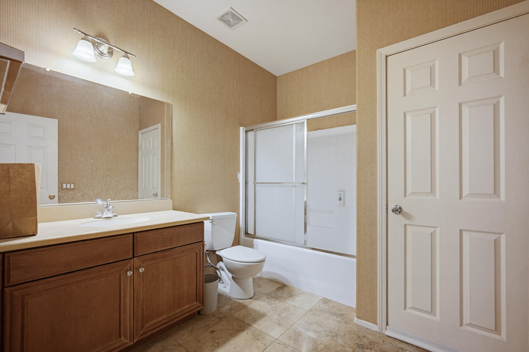 Virtual tour photo 19 of 35 for Palermo Dr