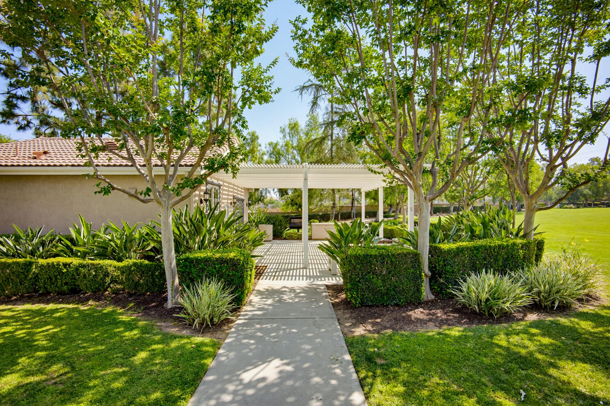 Virtual tour photo 33 of 35 for Palermo Dr